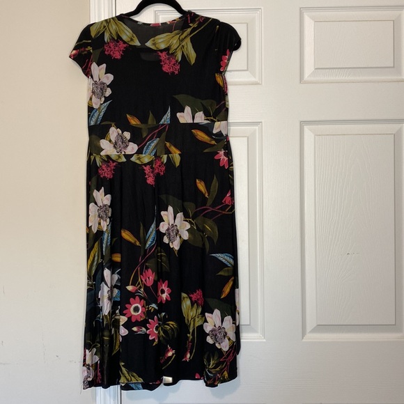 1 Dress 16 pit to pit 40 long - Picture 2 of 4